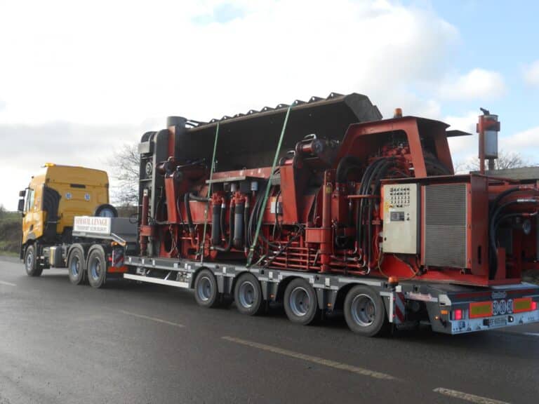 Transport exceptionnel de matériel industriel en Bretagne 2