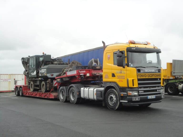 Transport exceptionnel de matériel industriel en Bretagne 4
